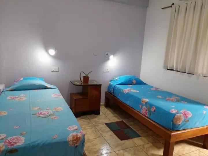 Residencial Santiago Habitaciones Hotel Bed & Break Fast 波萨达斯 外观 照片