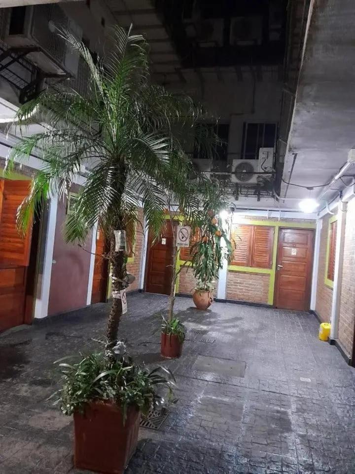 Residencial Santiago Habitaciones Hotel Bed & Break Fast 波萨达斯 外观 照片