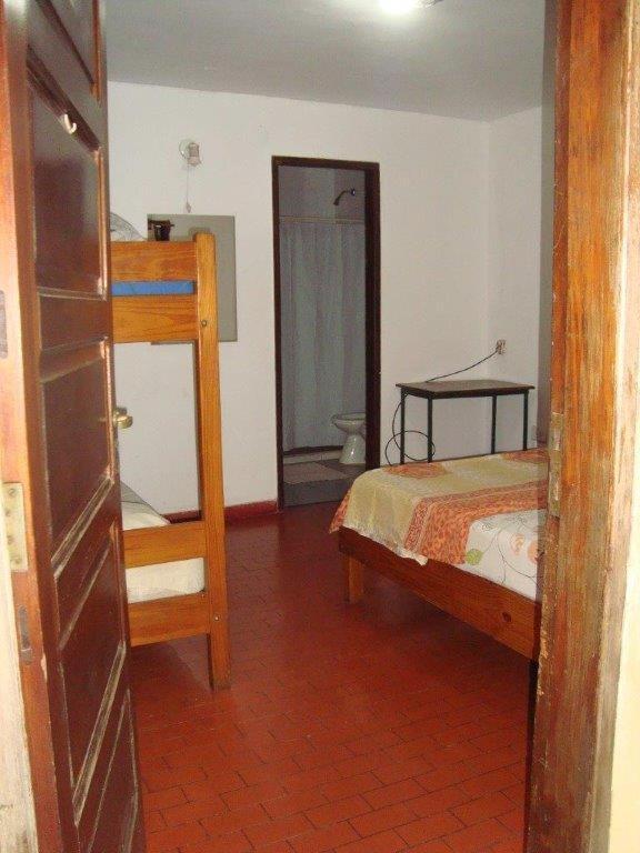 Residencial Santiago Habitaciones Hotel Bed & Break Fast 波萨达斯 外观 照片